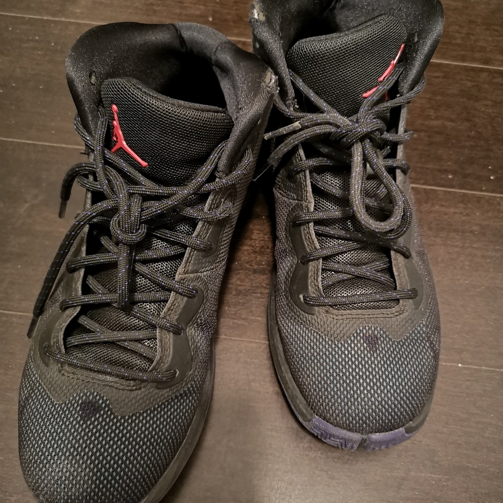 AIR JORDAN